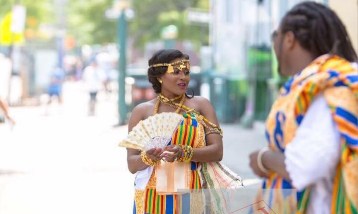 Bright Sparkles of Buk Bak marries