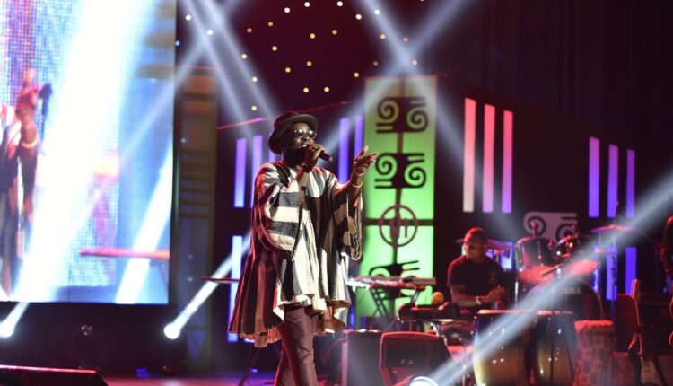 M.anifest at Allianz Awards 2017