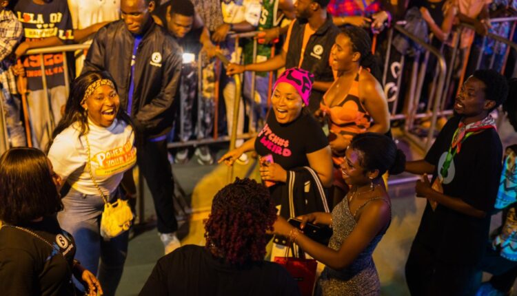 Crowd 3